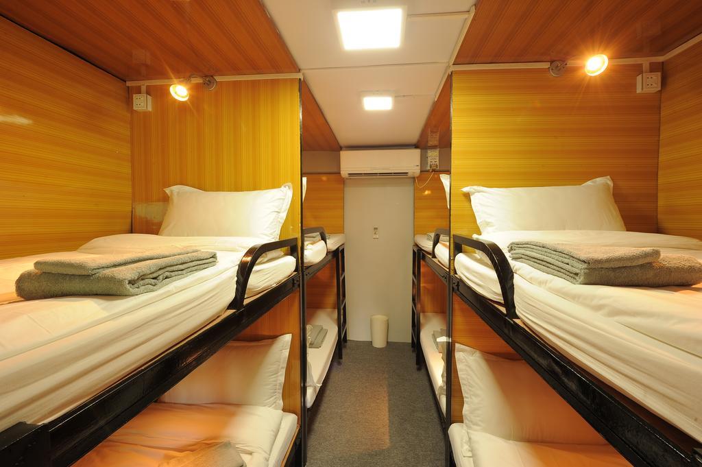 Space Boutique Hostel Yangon Rum bild