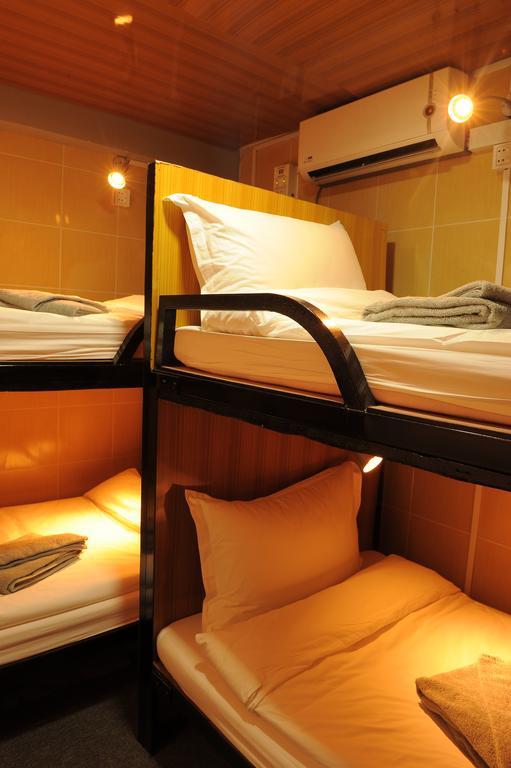 Space Boutique Hostel Yangon Rum bild