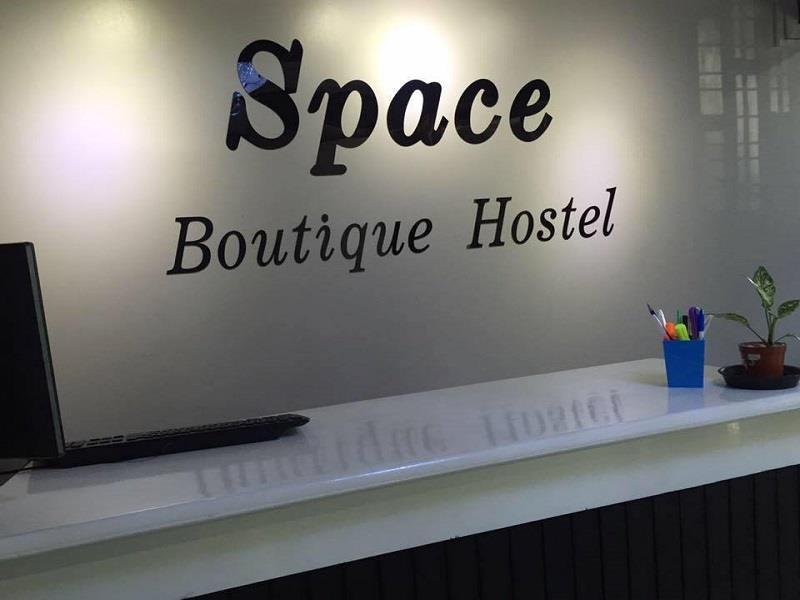 Space Boutique Hostel Yangon Exteriör bild